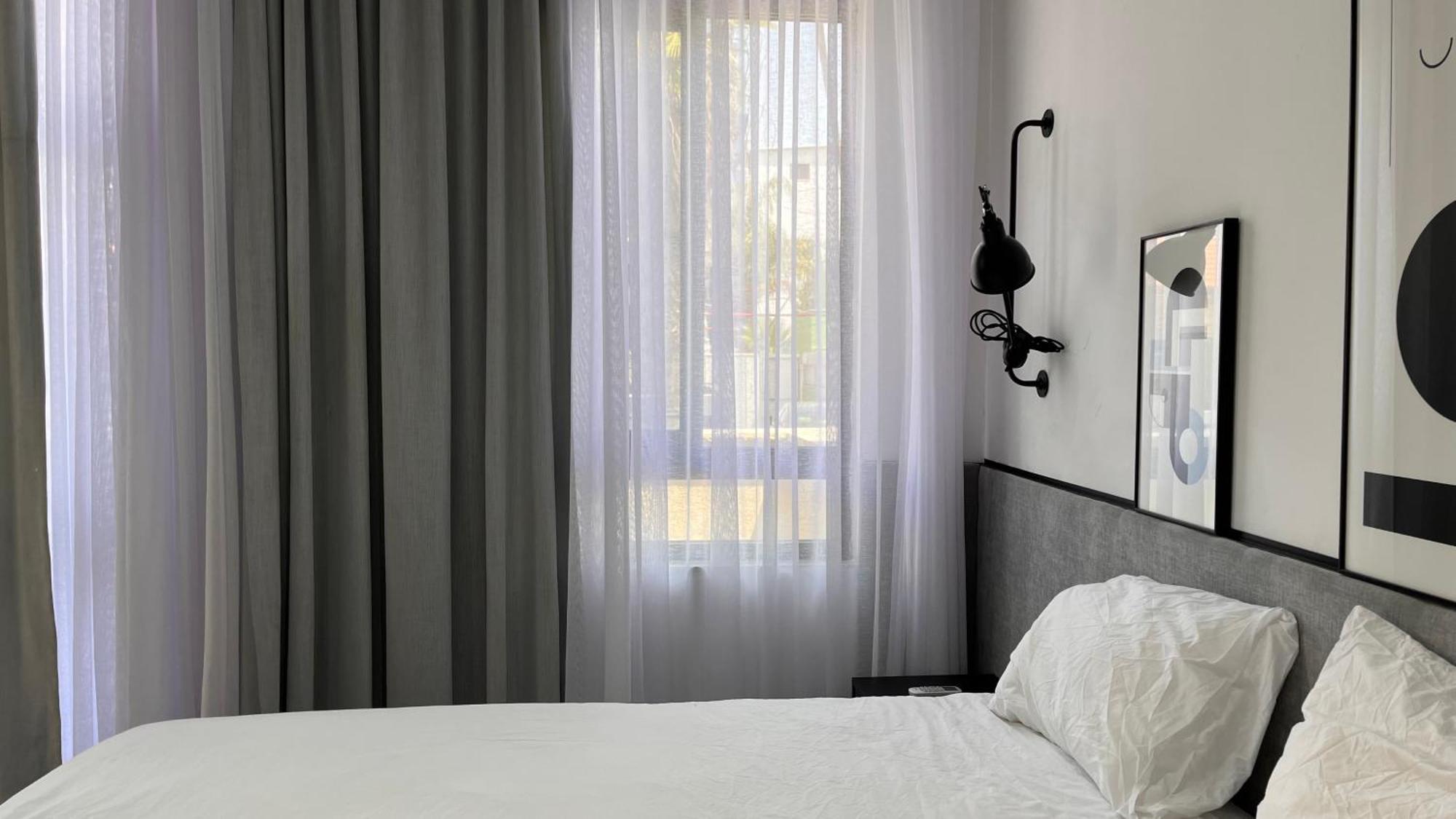 Yona 8 Bed & Breakfast Tel Aviv Room photo